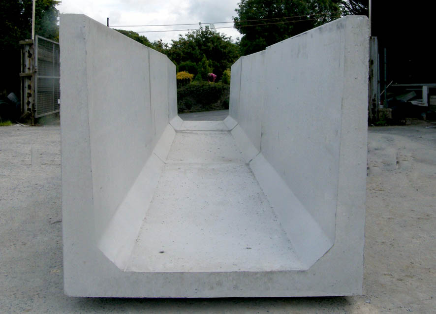 WCCP precast slurry handling channel — sulphate-resisting concrete