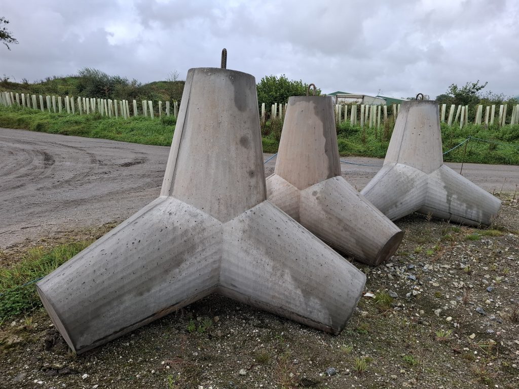 WCCP 3 & 5-tonne precast concrete tetrapods for coastal defence